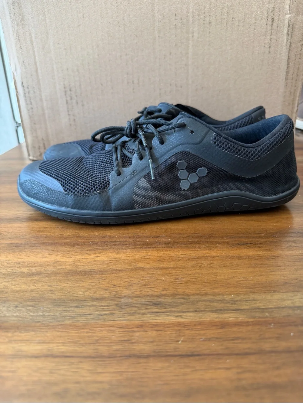 Vivo Barefoot Men's Black Minimalist Mesh Lace-Up Shoes